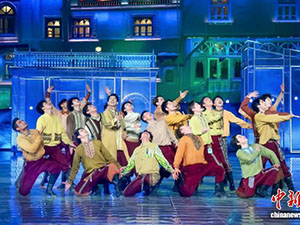 从“荷花”到“文华”，舞蹈《阳光下的